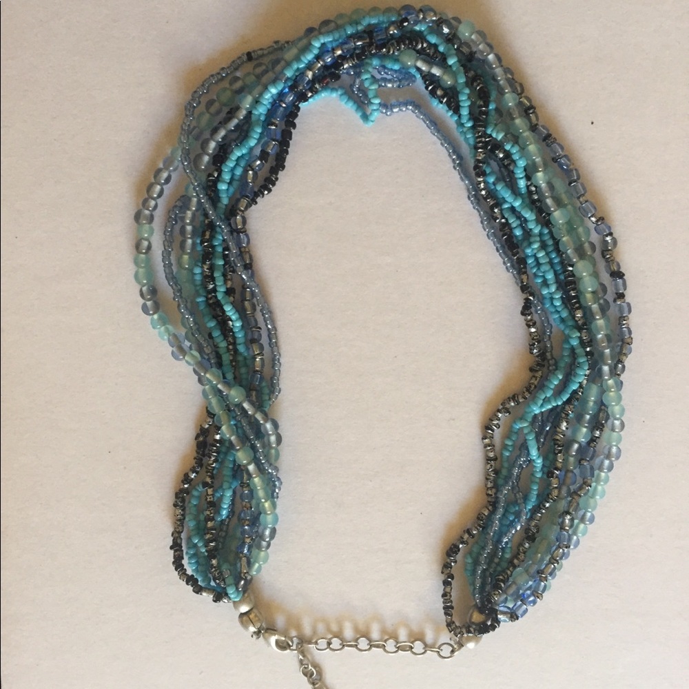 Beaded blue necklace
